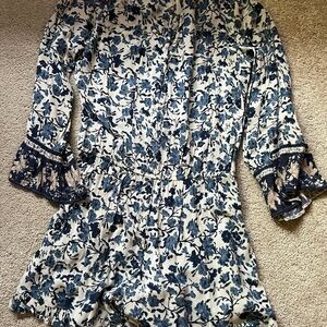 American Eagle Outfitters Cream and Blue Floral dress
